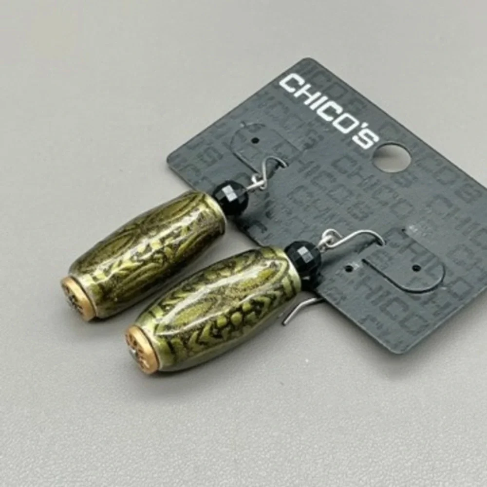 Chico's Earrings Women Green Gold‎ Tone Etched Barrel Bead Dangle 1.5 Inch
